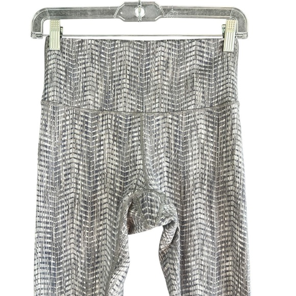 LULULEMON Wunder Under Hi-Rise 7/8 Tight Luon Arrow Jacquard Grey White Size 6 - Picture 2 of 9